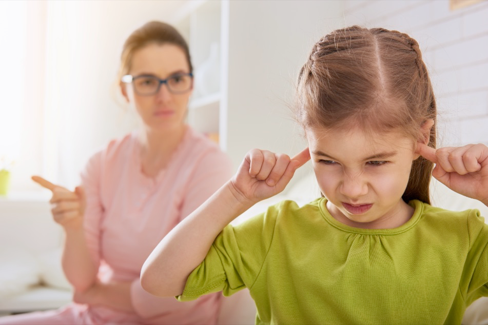 Сказать нельзя промолчать: какие фразы родители не должны говорить своим детям