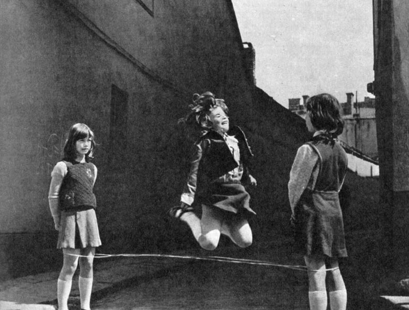 Развлечения советских детей: опасные, интересные, спортивные