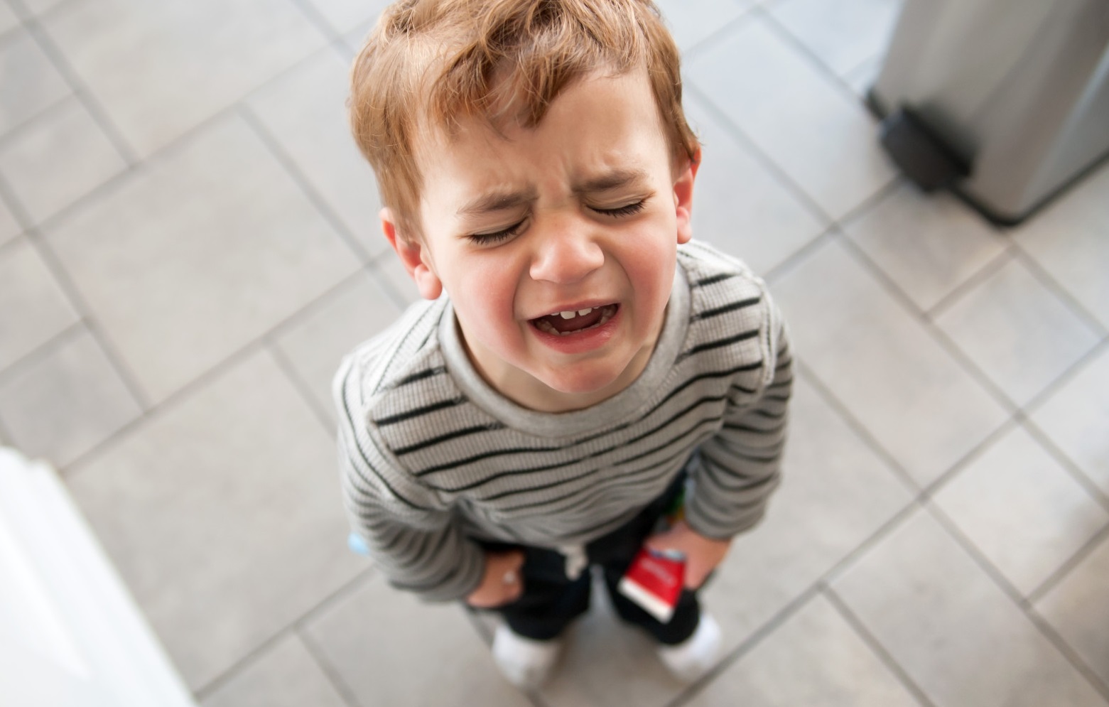 5 советов психологов помогут справиться с детской истерикой