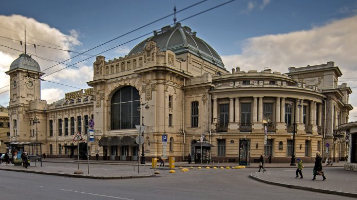Витебский вокзал в СПб