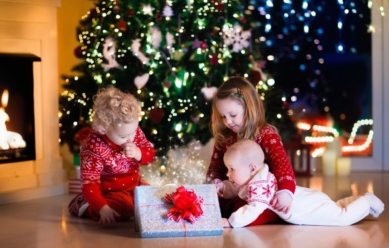 5 опасностей, которые поджидают ребенка в новогодние праздники