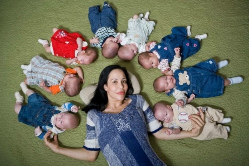 Смелые женщины, которые родили больше 10 детей